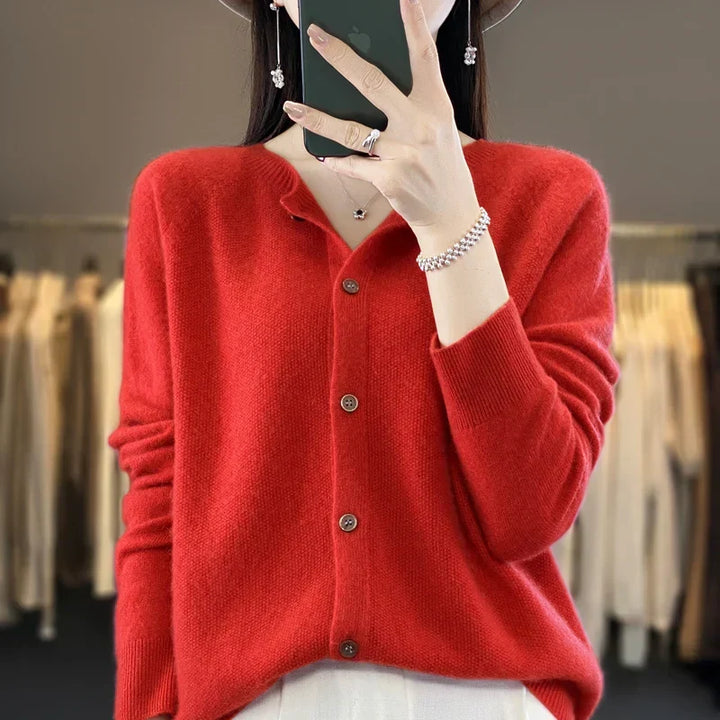 Kelly | Fine-Knit Round-Neck Button-Up Cardigan