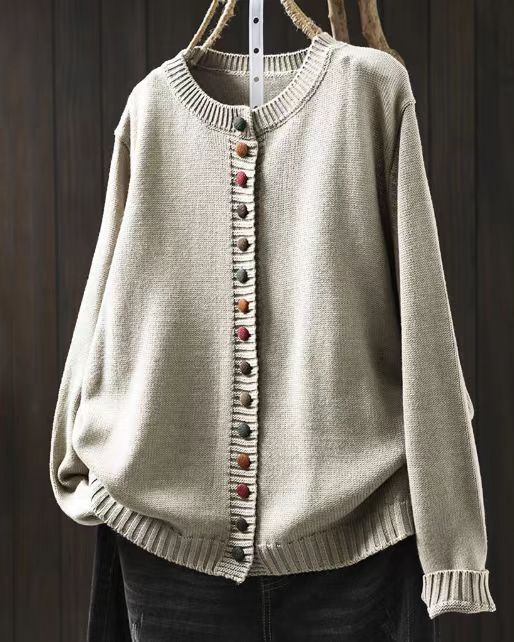 Gretchen | Decorative-Button Relaxed One-Size Cardigan