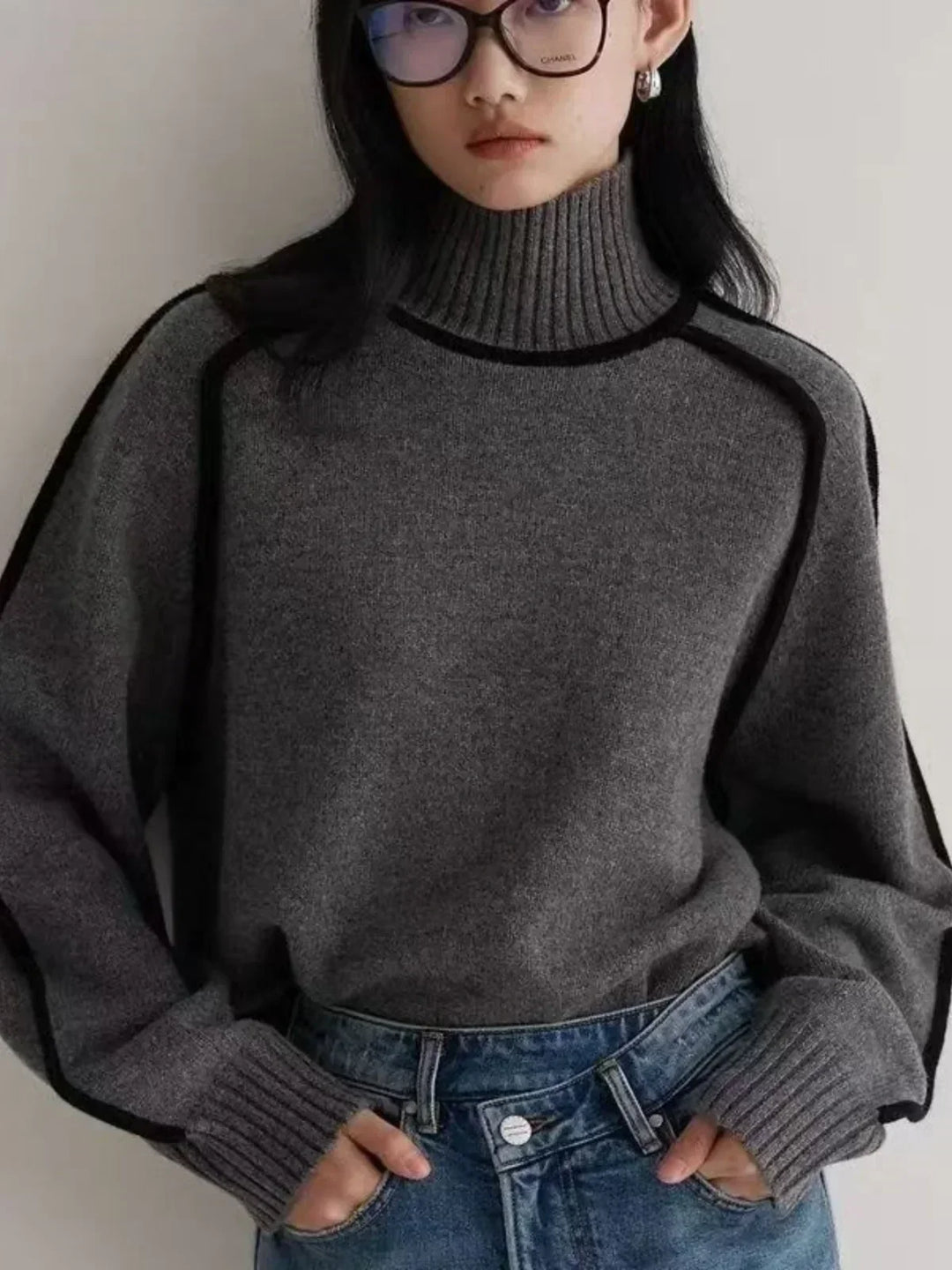 Meredith | Contrast-Piping Raglan Turtleneck Sweater