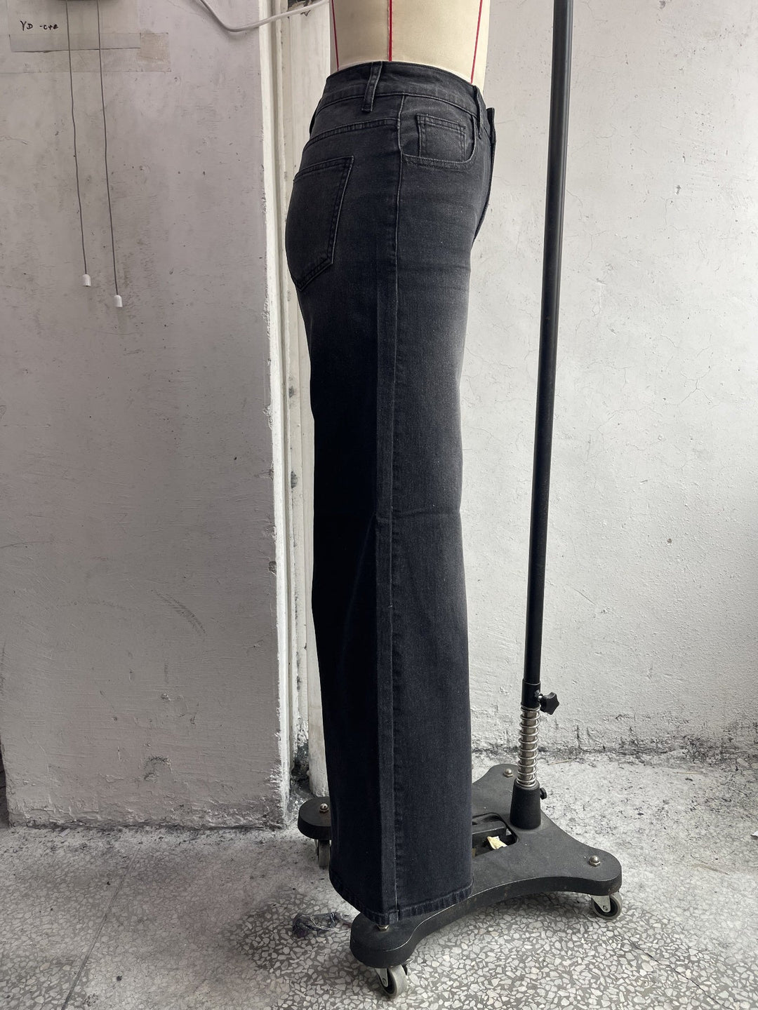 Renee | High-Waisted Floor-Length Dark-Wash Jeans