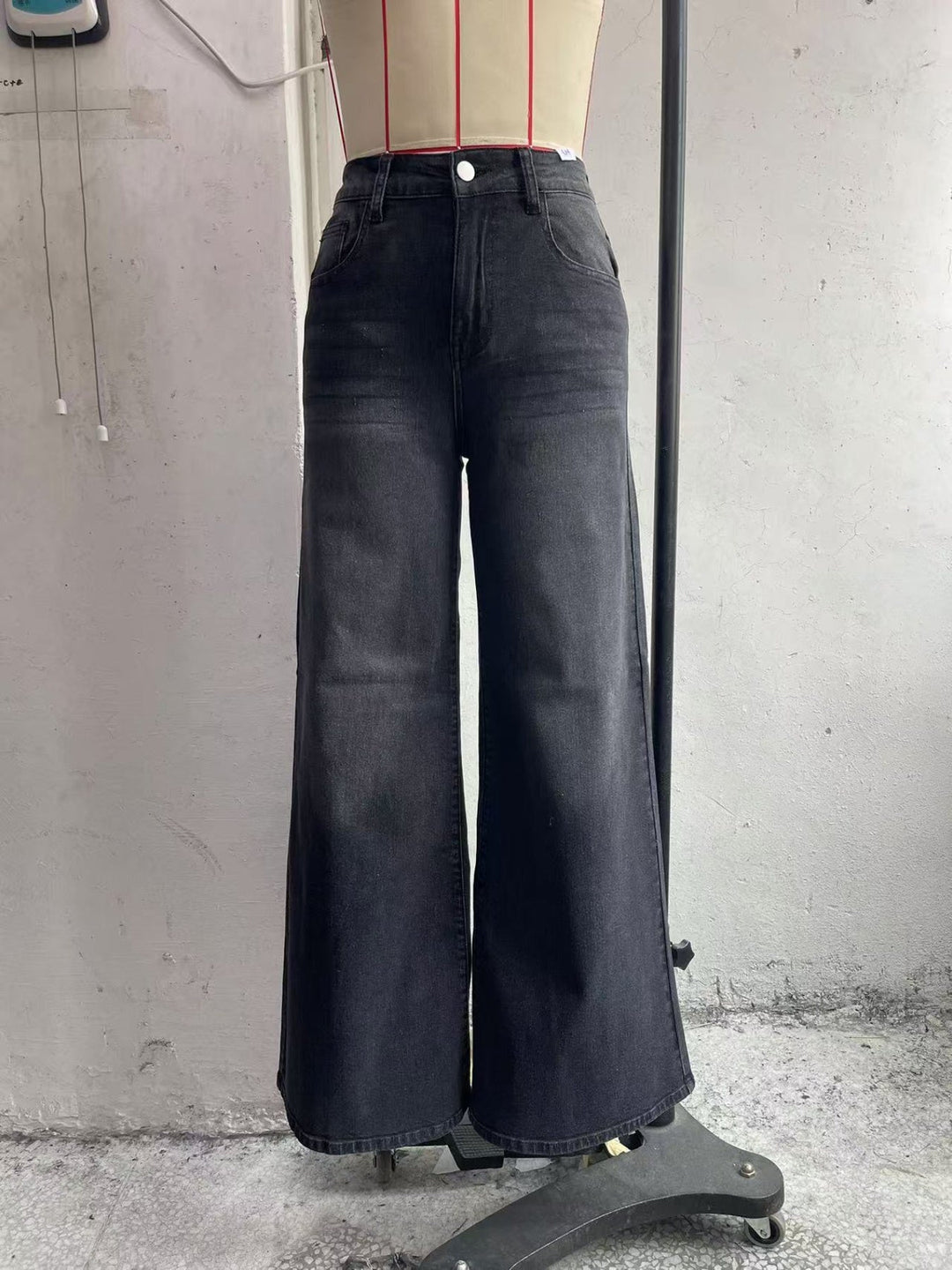 Renee | High-Waisted Floor-Length Dark-Wash Jeans